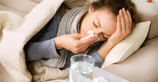 No es necesario toser o estornudar para propagar el virus de la gripe